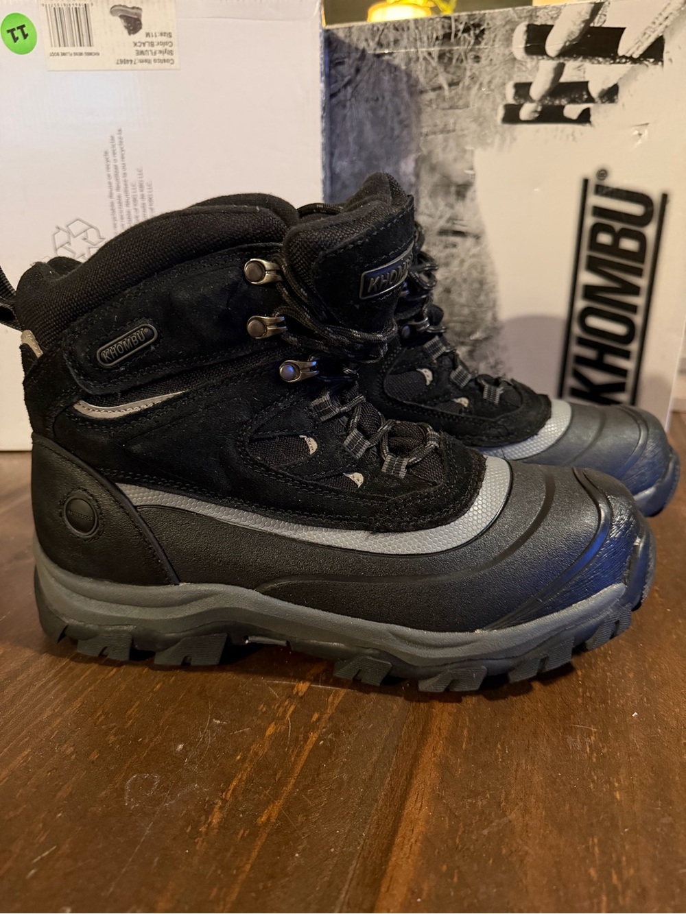 Khombu Black Insulated Snow Boots - Size 11M